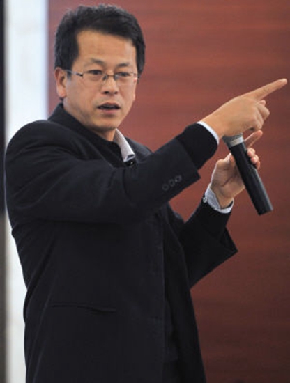 崔東樹(shù)：只要不限行限購(gòu) 新能源車(chē)不補(bǔ)貼沒(méi)關(guān)系