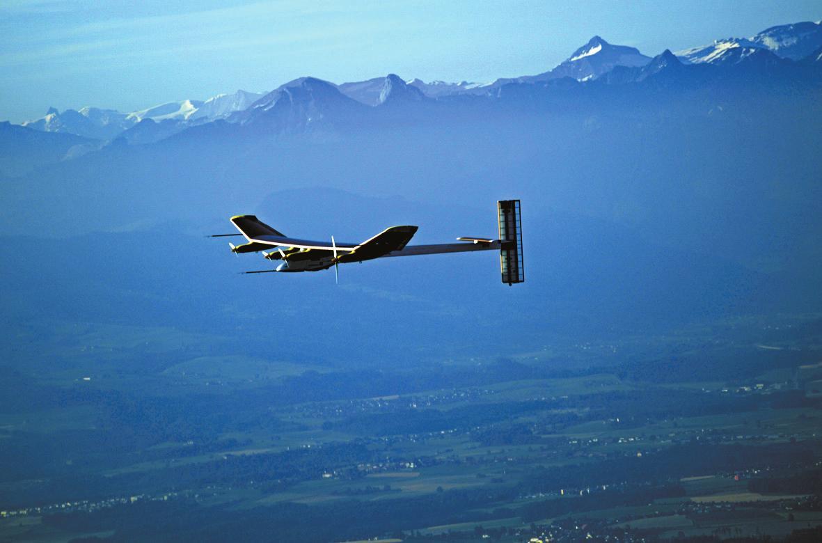 最大太陽(yáng)能飛機(jī)鋰電池?zé)龤?傳奇之旅或完結(jié)