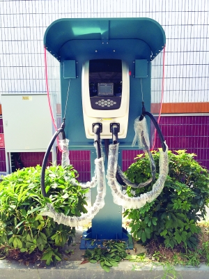 東莞首個電動汽車光伏充電站試送電成功