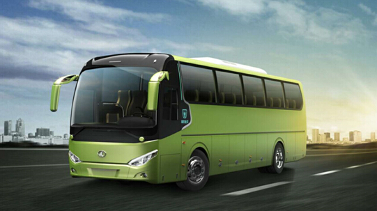 國內首款太陽能電動大巴在南京上路 邊開邊充電