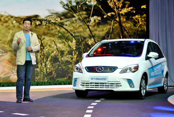 北汽新能源推換電式電動出租 九月北京試運營