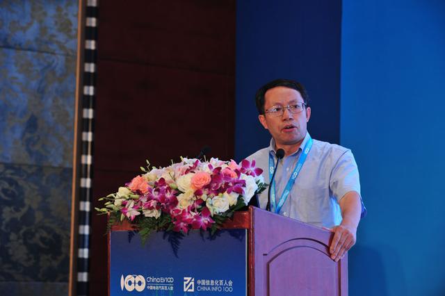 清華大學(xué)李克強(qiáng):車聯(lián)網(wǎng)的商業(yè)模式不僅在信息服務(wù) 清華大學(xué)李克強(qiáng):車聯(lián)網(wǎng)的商業(yè)模式不僅在信息服務(wù)