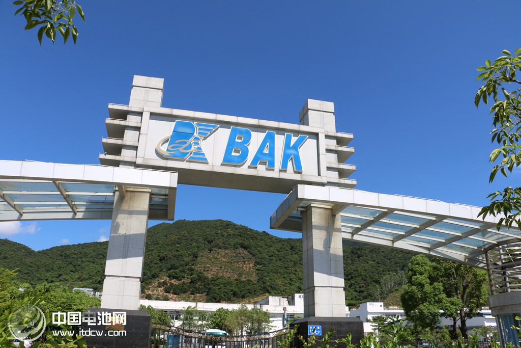 中國電池網一行調研比克電池  動力電池供不應求