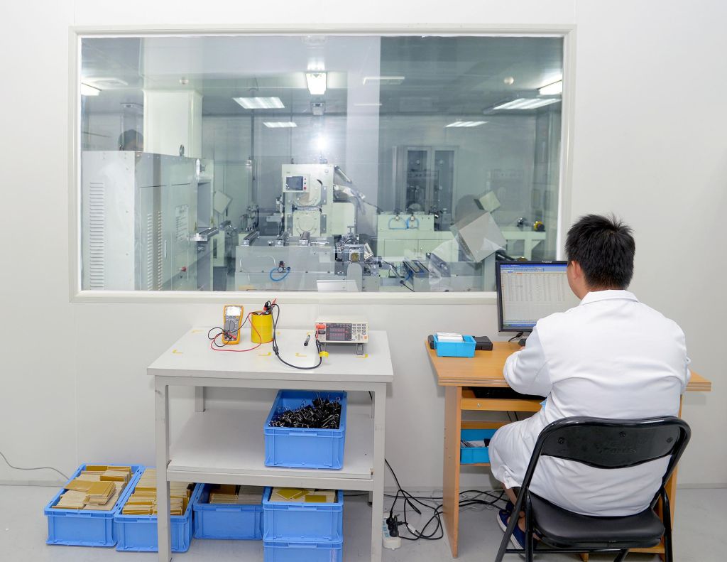 含硅鋰電池在南京試生產(chǎn) 能量密度達700WH/L