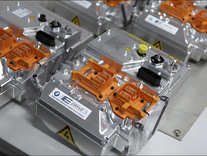 動力電池成重負 新能源汽車輕量化有多難？