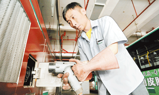 新能源車推廣相對(duì)滯后 云南首座充電站5年無電動(dòng)汽車光顧