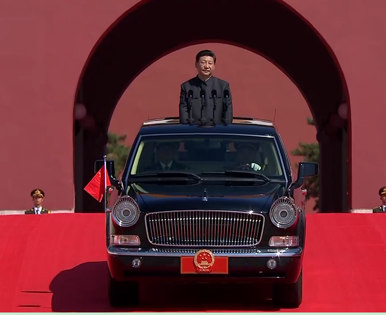 勝利日大閱兵：習近平坐國產紅旗車檢閱部隊 