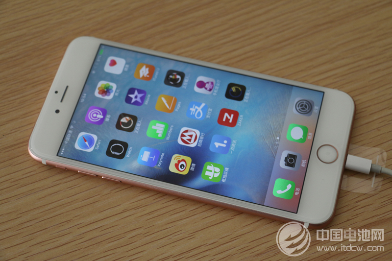 蘋果iPhone 6s真機高清曬機照 3D Touch體驗如何? 蘋果iPhone 6s真機高清曬機照 3D Touch體驗如何?