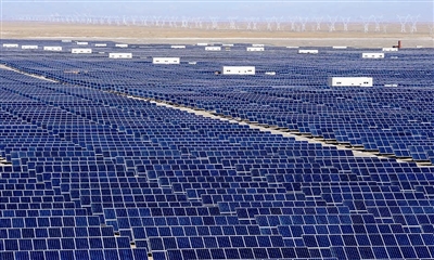 青海格爾木光伏產業震撼露真容 5年后年產值1000億
