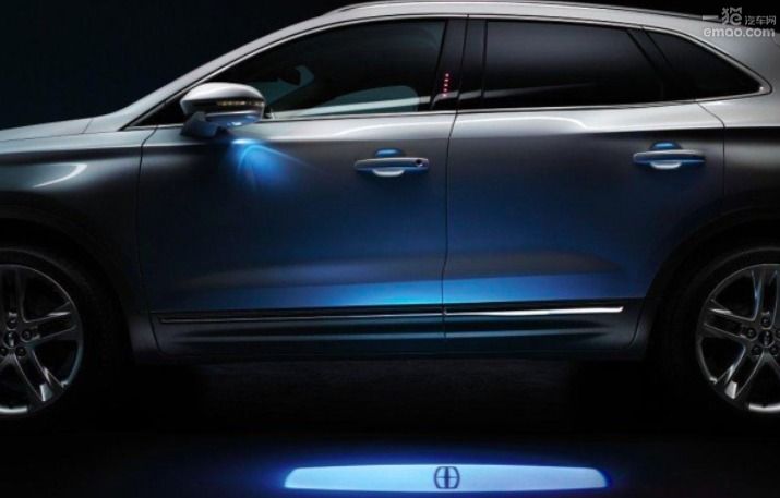 福特申請水坑燈專利 可顯示電動車充電狀態(tài) 福特申請水坑燈專利 可顯示電動車充電狀態(tài)