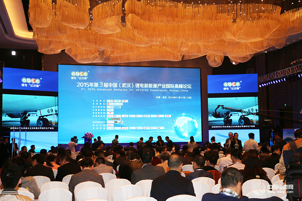 中國電動(dòng)車產(chǎn)業(yè)趨成熟 2016年車用鋰電池后市看俏 中國電動(dòng)車產(chǎn)業(yè)趨成熟 2016年車用鋰電池后市看俏