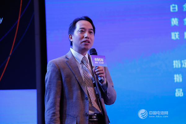 加拿大滑鐵盧大學、鋅空電池第一人陳忠偉博士