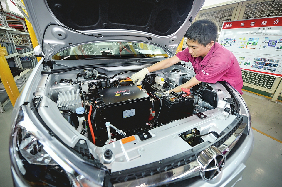 大規模采用跨國品牌核心零部件 千億鋰電池投資路在何方 大規模采用跨國品牌核心零部件 千億鋰電池投資路在何方