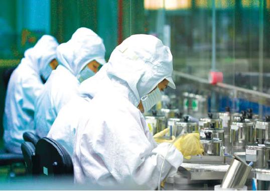 九九久：六氟磷酸鋰年產能增至2000噸 利用率超85%