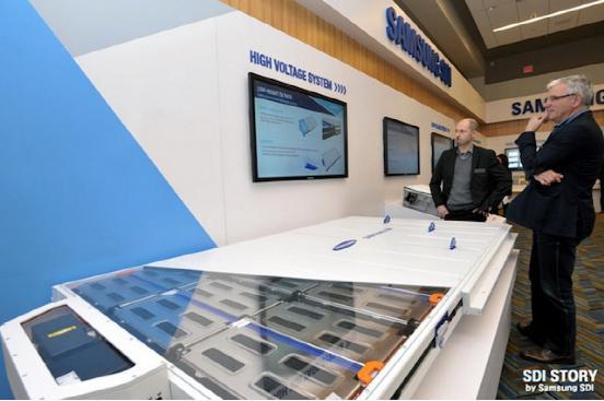 三星展示電動汽車電池 續航里程達600公里