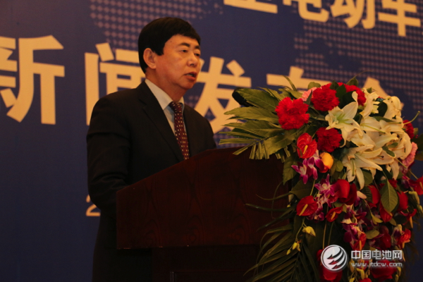 山東省汽車行業(yè)協(xié)會(huì)常務(wù)副會(huì)長兼秘書長魏學(xué)勤