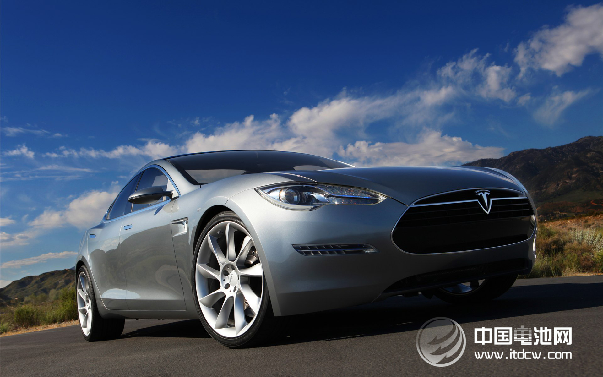 特斯拉放下身段才能贏得中國新能源汽車市場 特斯拉放下身段才能贏得中國新能源汽車市場