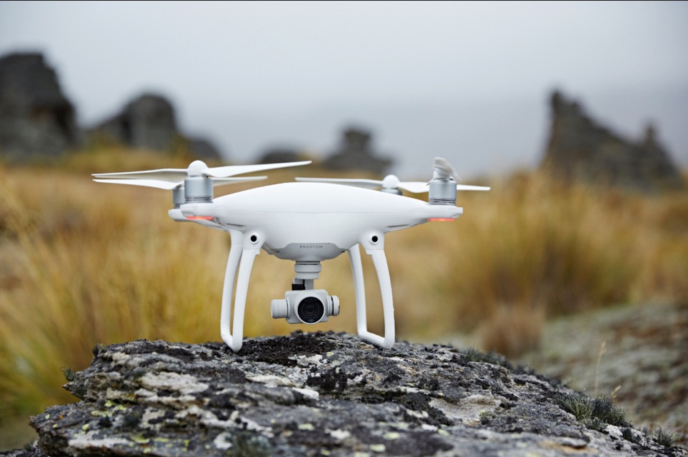 大疆聯合蘋果發售新品無人機  銷售渠道爭奪戰升級