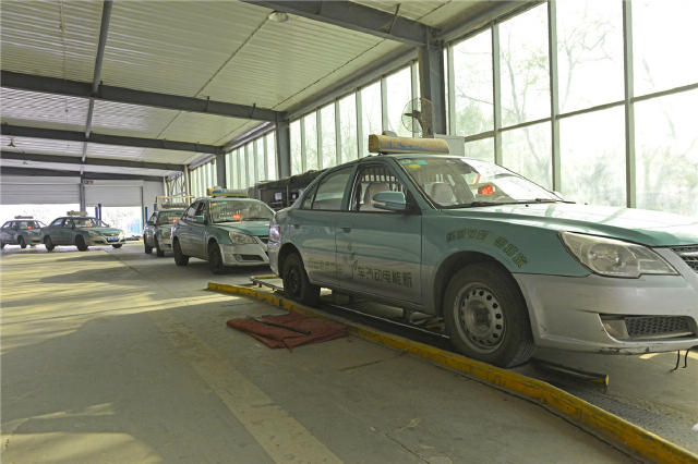 出租車電動(dòng)化 新能源汽車換電模式迎新契機(jī) 