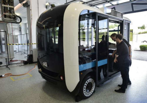 美國推出新型無人駕駛汽車 能同乘客即時對話 美國推出新型無人駕駛汽車 能同乘客即時對話