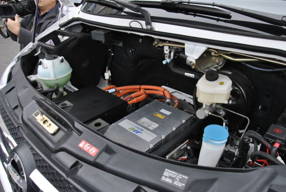 動力電池市場持續(xù)井噴 三分天下后誰家能獨(dú)大? 動力電池市場持續(xù)井噴 三分天下后誰家能獨(dú)大?