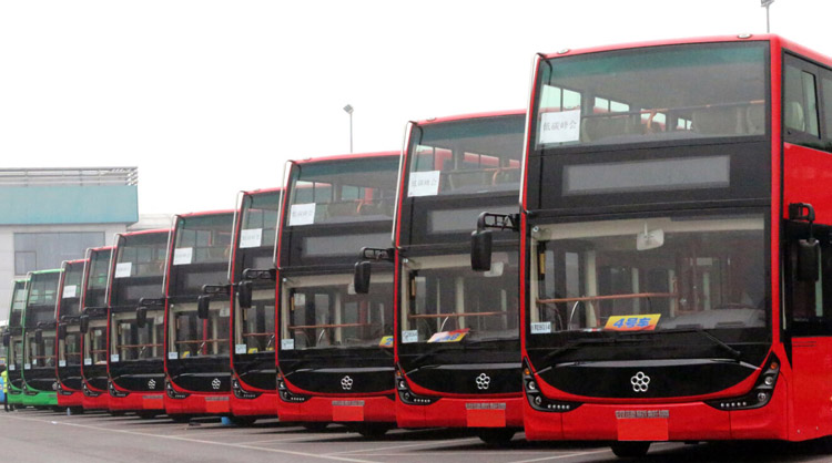 國(guó)內(nèi)首條電動(dòng)雙層觀(guān)光車(chē)線(xiàn)路綻放銀隆“中國(guó)紅” 國(guó)內(nèi)首條電動(dòng)雙層觀(guān)光車(chē)線(xiàn)路綻放銀隆“中國(guó)紅”