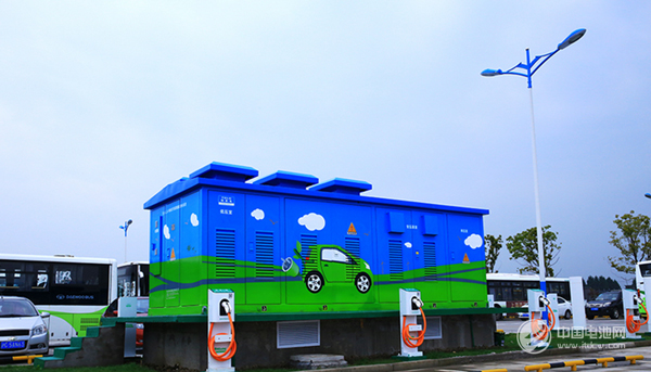 公交車充電選哪家？特來(lái)電四大優(yōu)勢(shì)領(lǐng)跑