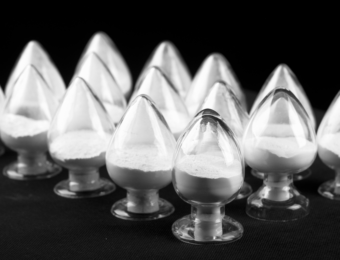 電池級碳酸鋰價格回落 近期市價或將走弱 電池級碳酸鋰價格回落 近期市價或將走弱