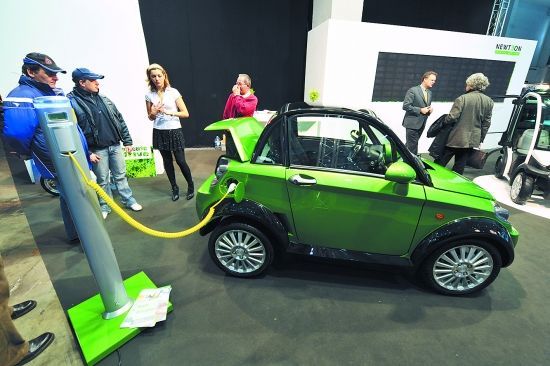 上半年新能源車銷量17萬 業(yè)內(nèi)：下半年或成倍增長