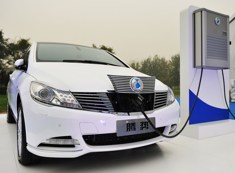 安全焦慮成電動汽車產業發展首道關卡 制約新能源車產業發展 安全焦慮成電動汽車產業發展首道關卡 制約新能源車產業發展