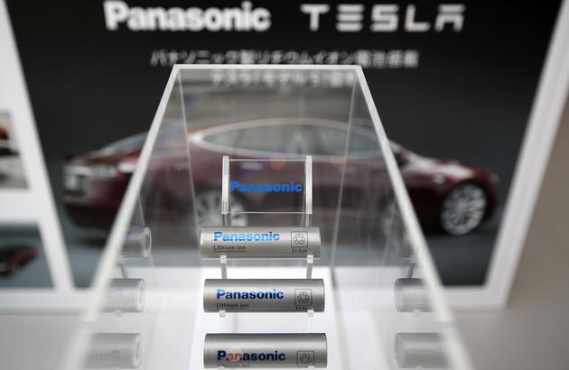 特斯拉Gigafactory超級(jí)工廠開始批量生產(chǎn)電池：與松下合作