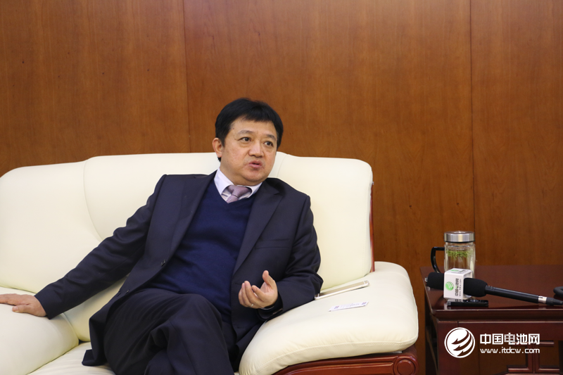 國軒高科總裁方建華接受中國電池網采訪