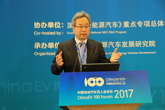 國務(wù)院發(fā)展研究中心產(chǎn)業(yè)經(jīng)濟研究部部長趙昌文