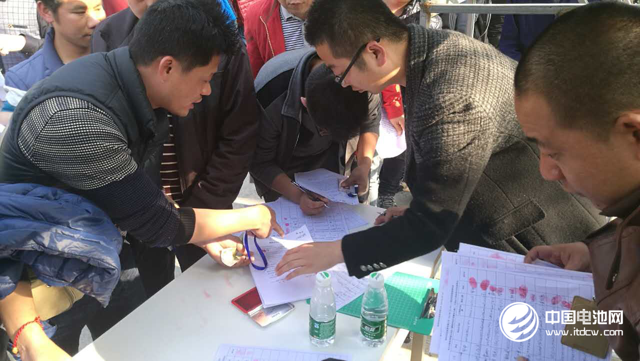 運(yùn)創(chuàng)薪酬調(diào)整風(fēng)波漸平息 影響有限 運(yùn)創(chuàng)薪酬調(diào)整風(fēng)波漸平息 影響有限