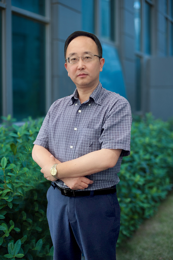 第8屆(2018年)中國電池行業年度人物:梁銳 第8屆(2018年)中國電池行業年度人物:梁銳