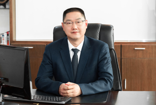 第8屆(2018年)中國電池行業年度人物:胡柳泉 第8屆(2018年)中國電池行業年度人物:胡柳泉