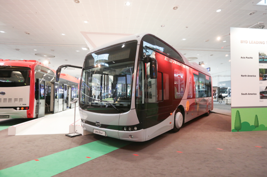 多項黑科技“加持”!比亞迪在德國發布中國首款“模塊化”電動巴士 多項黑科技“加持”!比亞迪在德國發布中國首款“模塊化”電動巴士