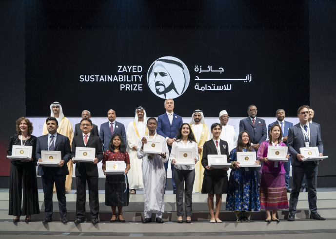 新能源界奧斯卡在阿聯(lián)酋揭曉！比亞迪王傳福擔(dān)任評(píng)委