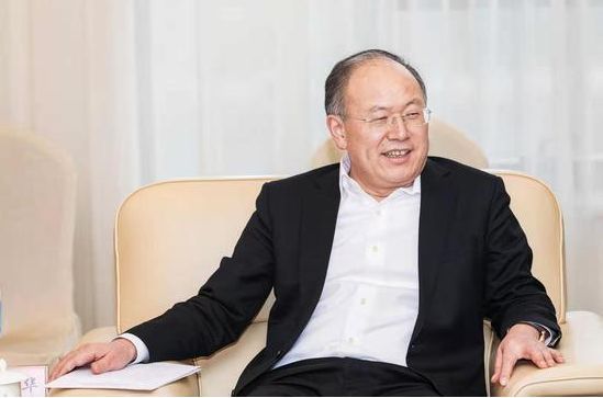 一汽集團(tuán)總經(jīng)理奚國(guó)華：應(yīng)加快電動(dòng)汽車國(guó)民化！