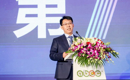 中關(guān)村新型電池技術(shù)創(chuàng)新聯(lián)盟秘書長、電池“達(dá)沃斯”組委會秘書長于清教 中關(guān)村新型電池技術(shù)創(chuàng)新聯(lián)盟秘書長、電池“達(dá)沃斯”組委會秘書長于清教