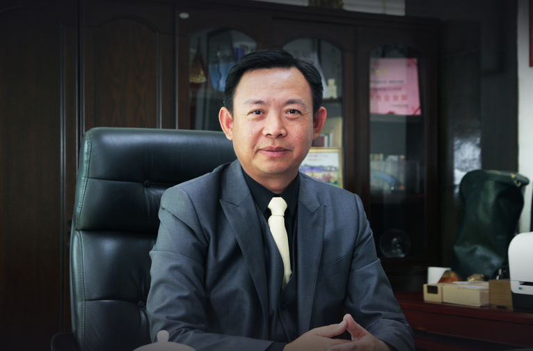 深圳市倍特力電池有限公司董事長龍翔 深圳市倍特力電池有限公司董事長龍翔