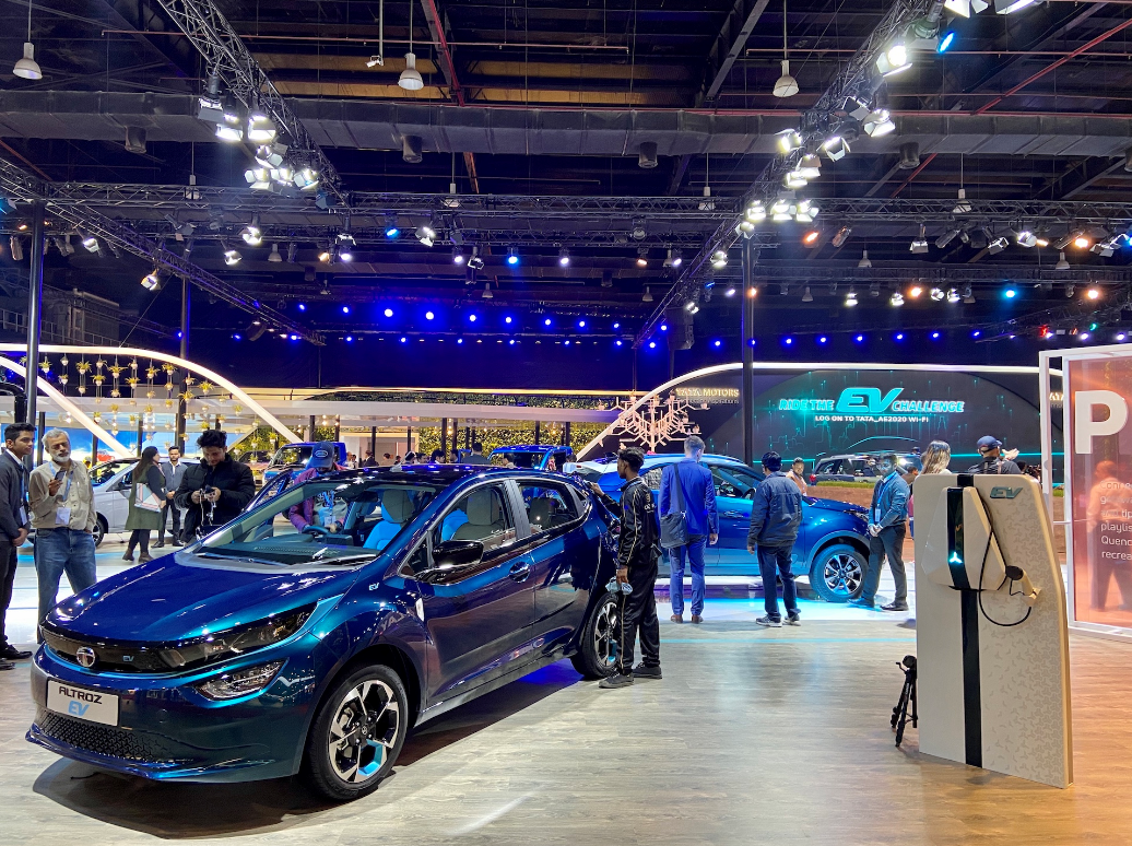 蜂巢能源首次出征新德里車展 硬核實力驚艷印度市場 蜂巢能源首次出征新德里車展 硬核實力驚艷印度市場