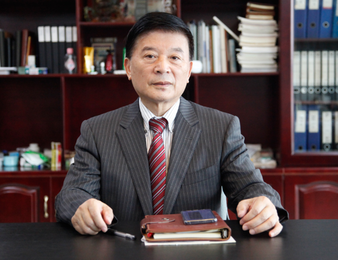 第10屆（2020年）中國(guó)電池行業(yè)年度人物：曹驥