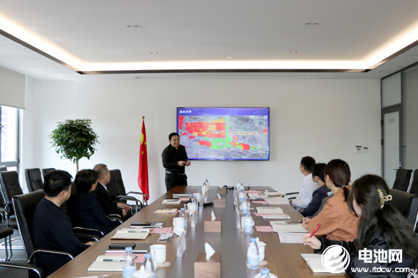 東營市墾利區(qū)區(qū)委常委/副區(qū)長張素霞一行到訪海融網(wǎng)山東總部