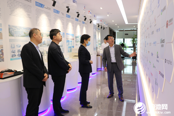 東營市墾利區(qū)區(qū)委常委/副區(qū)長張素霞一行到訪海融網(wǎng)山東總部