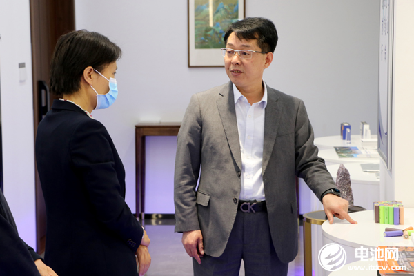 東營市墾利區(qū)區(qū)委常委/副區(qū)長張素霞一行到訪海融網(wǎng)山東總部