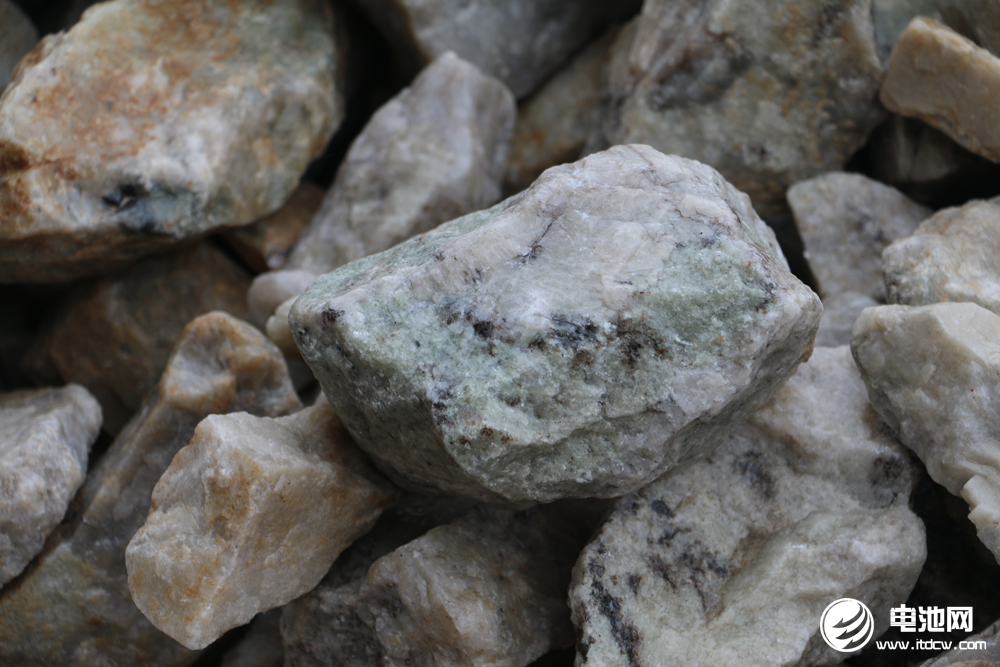 4億封頂價！22分鐘結(jié)束首輪拍賣！國內(nèi)鋰礦拍賣也瘋狂？