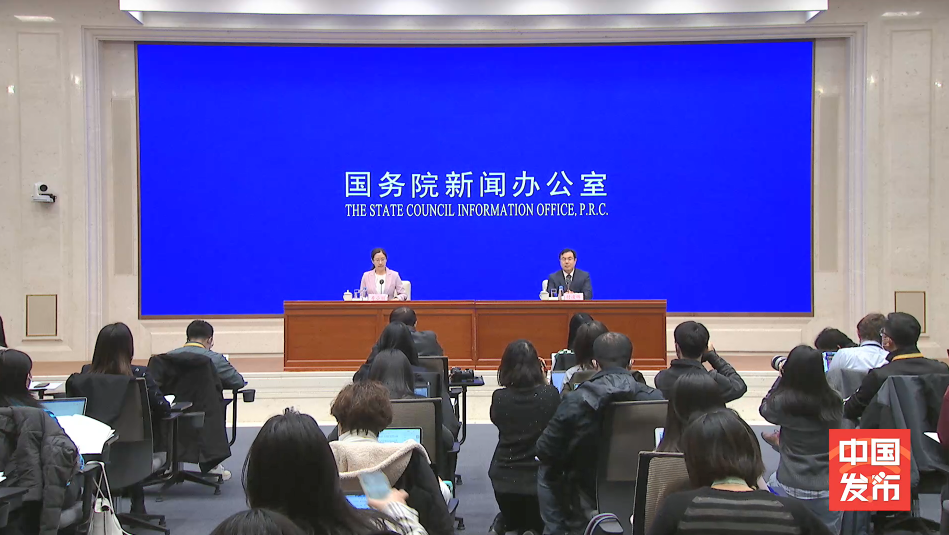 國新辦：1-10月新能源車產(chǎn)量同比增長108.4%