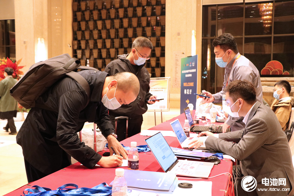 共赴邀約!2022動(dòng)力電池產(chǎn)業(yè)生態(tài)圈會(huì)議暨企業(yè)家峰會(huì)今日?qǐng)?bào)到