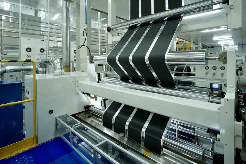 新能源汽車價(jià)格戰(zhàn)打響 蜂巢能源以創(chuàng)新實(shí)力彰顯優(yōu)勢